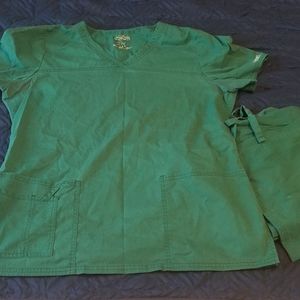 Cherokee Premium Hunter Green scrub set